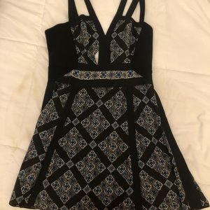 BCBG Size 8 dress